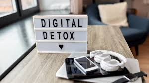 Digital Detox 2.0: Seni Hidup Tenang di Era AI yang Membuat Kita Makin Tidak Tenang